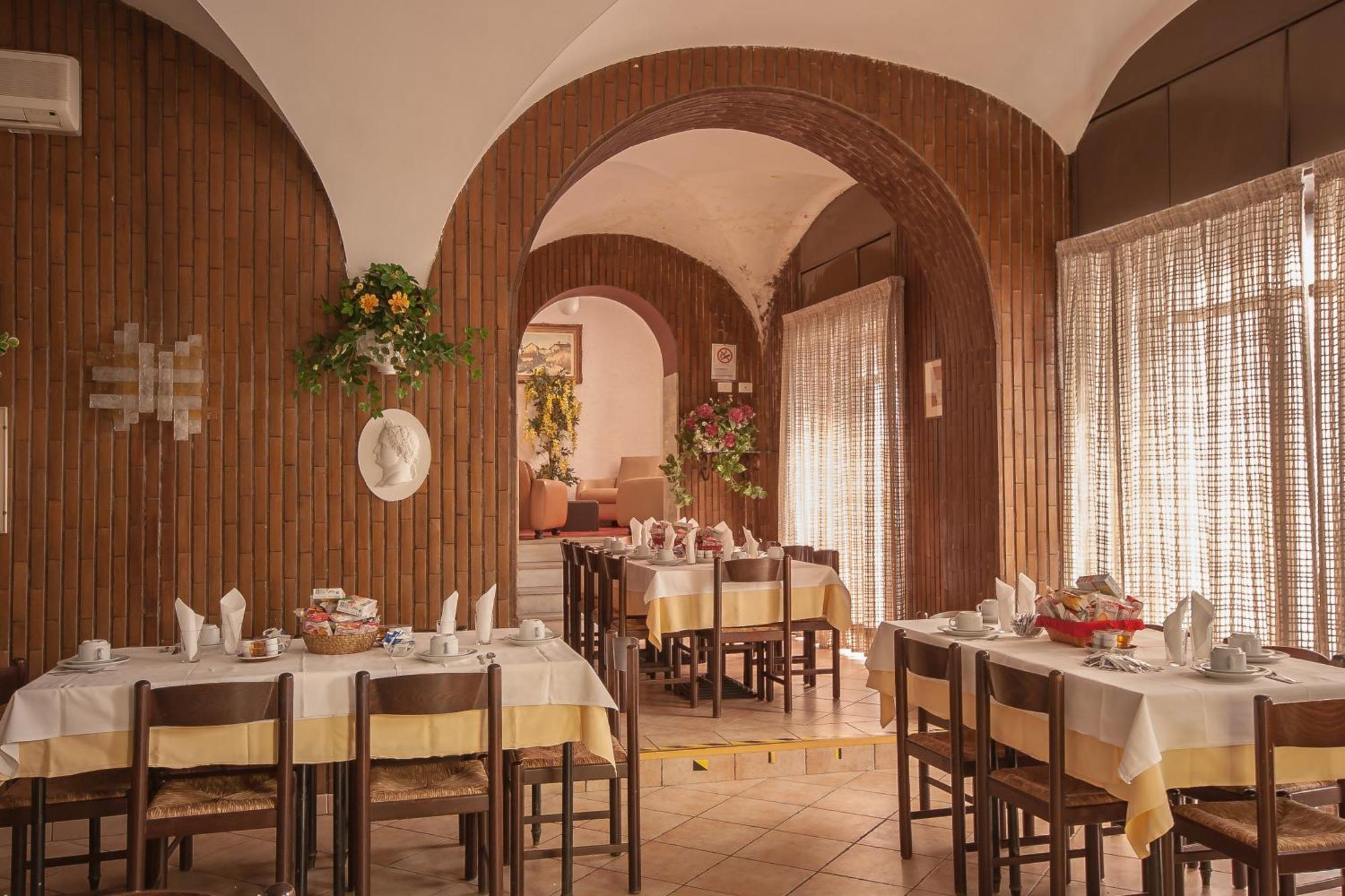 Hotel Tirreno Rzym Restauracja zdjęcie