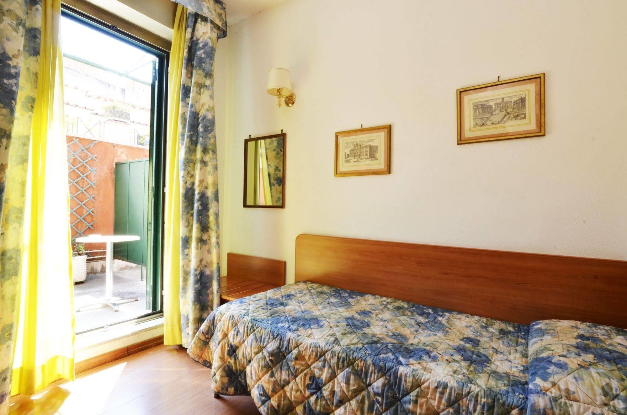 Hotel Tirreno Rzym Zewnętrze zdjęcie