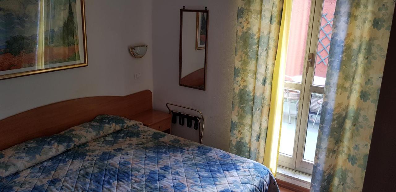 Hotel Tirreno Rzym Zewnętrze zdjęcie